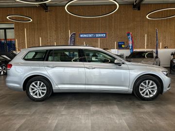 MYAUTOCENTER – Gebraucht- und Jahreswagen mit Werkstattservice in Pfaffenhofen Volkswagen Passat Variant Comfortline *Navi*AHK*Kamera*