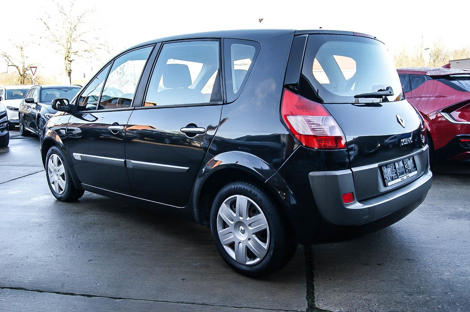 Fahrzeugabbildung Renault Scenic II 1.6i Dynamique Confort Klima