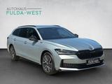 Skoda Superb Combi IV Hybrid Sportline AHK 5J.Garantie - silberne Skoda Superb