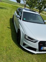 Audi RS4 4.2 FSI S tronic quattro Avant - - Audi RS4 mit Benzin-Antrieb