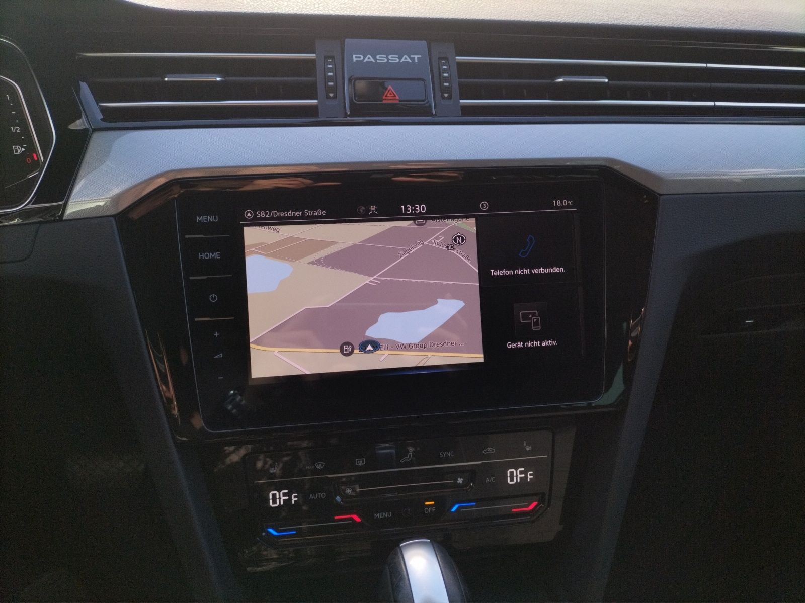 Fahrzeugabbildung Volkswagen Passat Variant TDI Business DSG Matrix AHK Navi