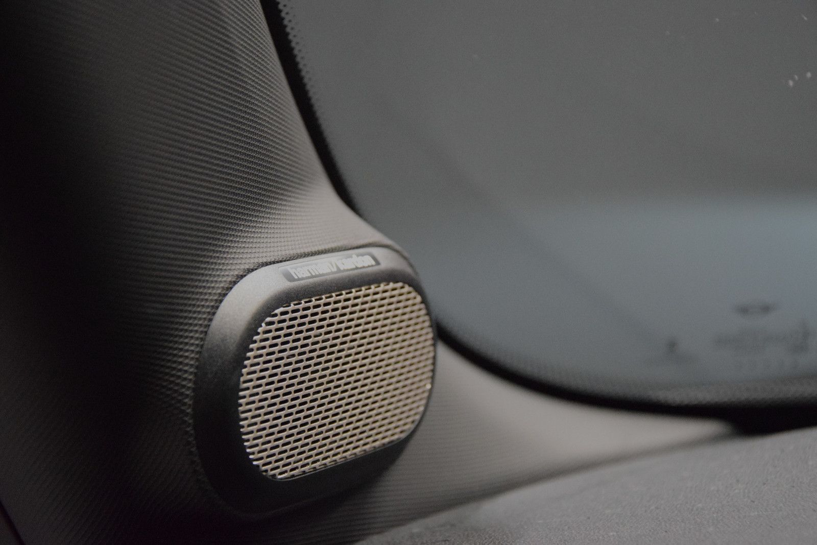 Fahrzeugabbildung MINI Cooper C Pano  ACC DCC 360° Harman Kardon Memory