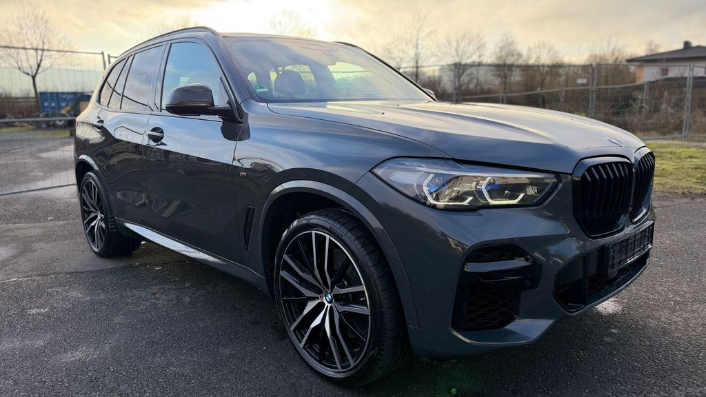 Image of BMW X5 M50