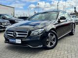 Mercedes-Benz E 220 d Avantgarde *Widescreen*360G*AHK*1.Hand* - Mercedes-Benz E 220 Gebrauchtwagen in Karlsruhe