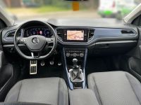 Volkswagen T-Roc 1.6 TDI United KLIMA AHK GJR NAVI SITZHZG - Image