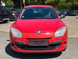 Renault Megane III Lim. 5-trg. Authentique - Renault Megane Authentique mit Benzin-Antrieb