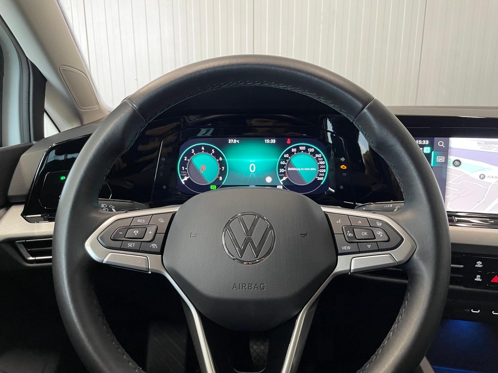 Volkswagen Golf VIII Life 1.0 eTSI DSG NAVI ACC SHZ, миниатюра 12