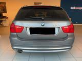 BMW 320 3 Touring 320d/Leder - BMW 3er Reihe aus 2011: Kombi