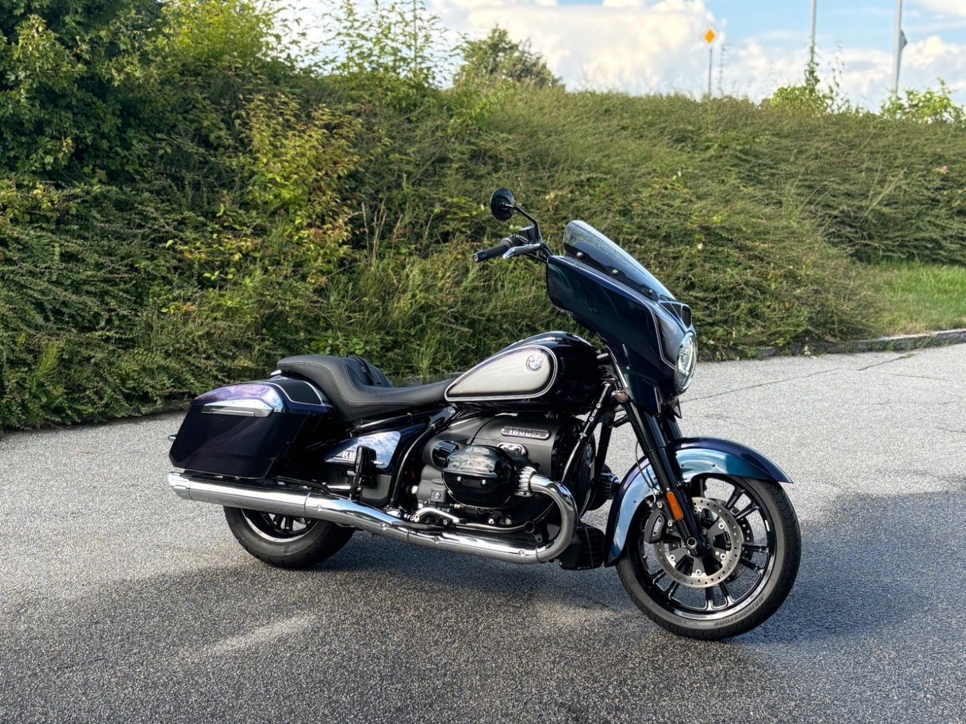 Fahrzeugabbildung BMW R 18 Bagger Marshall Gold Series
