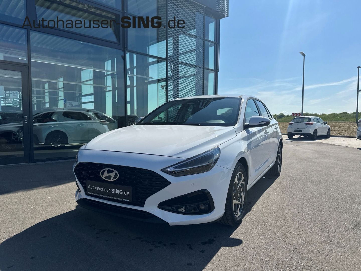 Hyundai i30 LED Digitales Cockpit PDCv+h NAV AC/AA