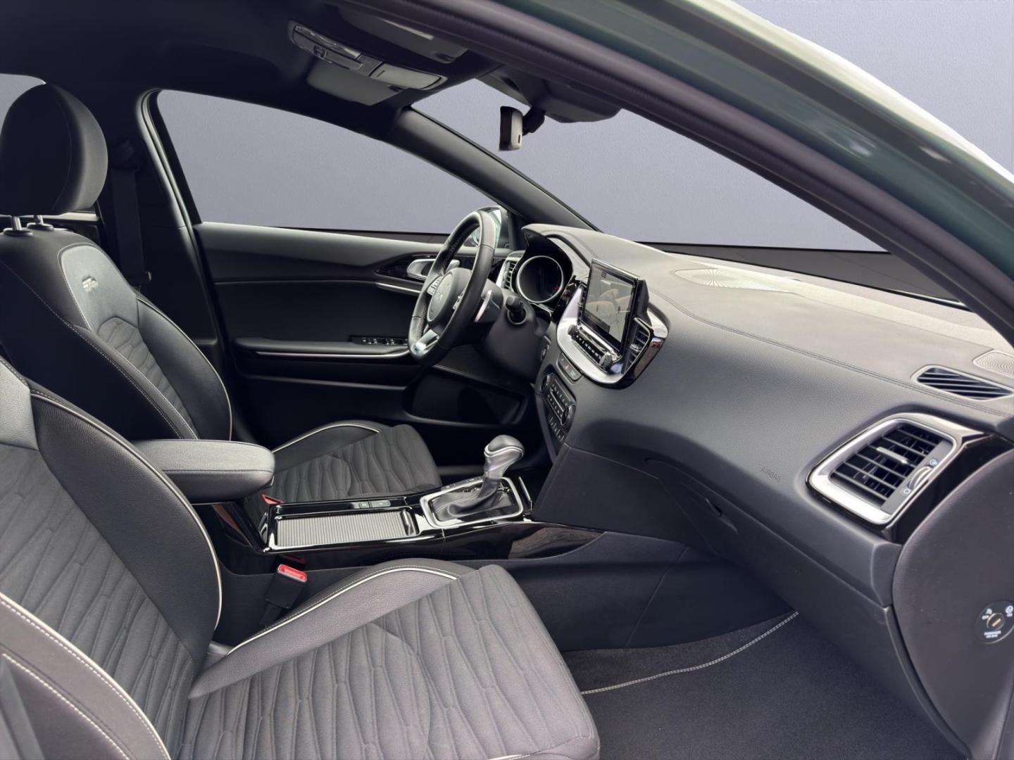 Kia ProCeed GT Line 1.5 T-GDI DCT Navi Klimaautom LE