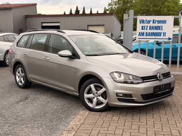 Volkswagen Golf - 1