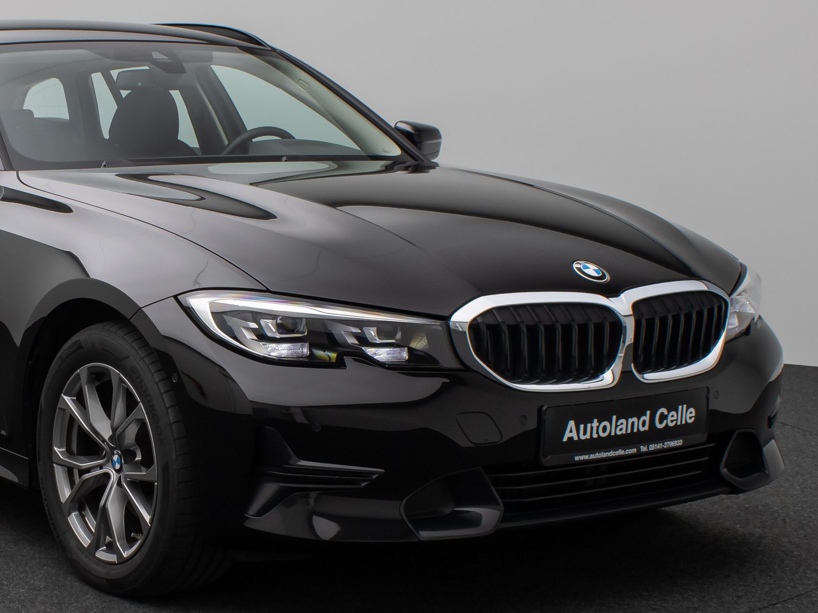 Fahrzeugabbildung BMW 320d SportLine DAB PDC Geschwindigkeitsreg Alarm