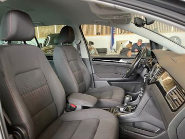 Volkswagen Golf Sportsvan *ACC*NAVI*SZHZ*PDC*KAMERA*