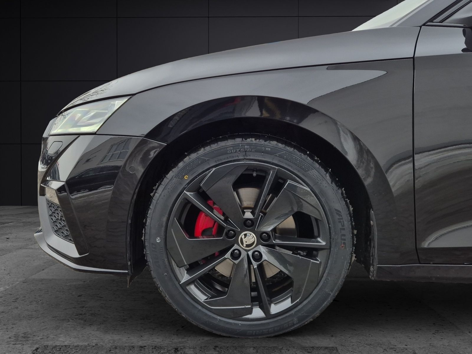 Fahrzeugabbildung SKODA Octavia Combi TDI RS DSG 4x4 Matri Navi AID HUD