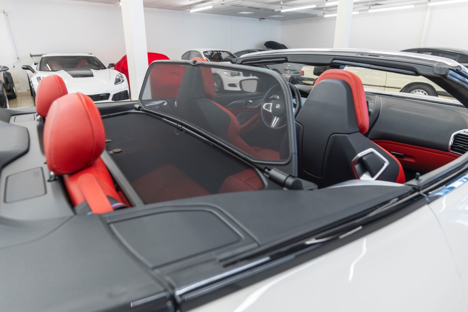 Fahrzeugabbildung BMW M8 Cabrio Competition LASER B&W ACC 3D SOFTCLOSE