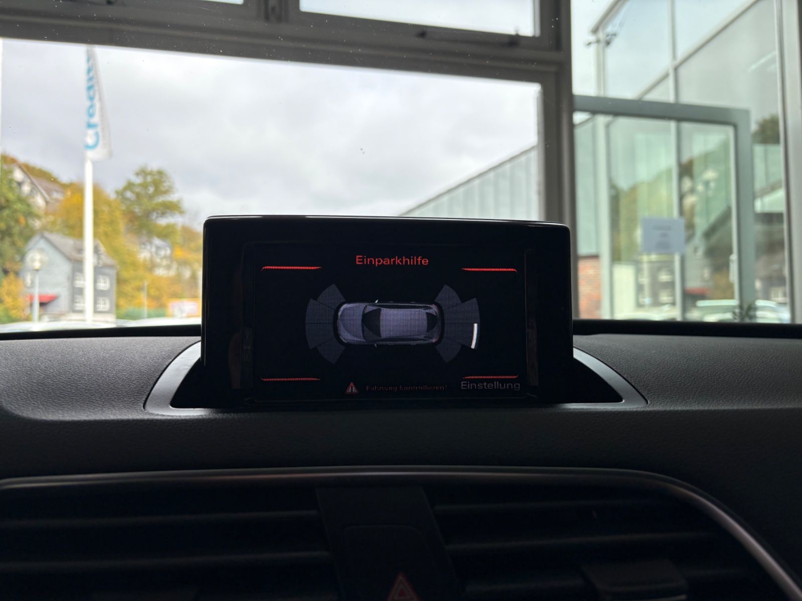 Fahrzeugabbildung Audi Q3 1.4 TFSI * PANORAMADACH*NAVI* 1.HAND *