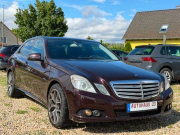 Mercedes E 220 - 1