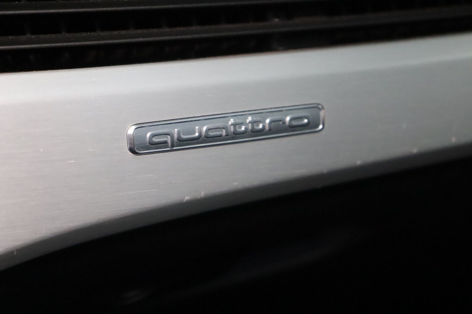 Fahrzeugabbildung Audi A5 Cabriolet 3.0 TDI Quattro S-line