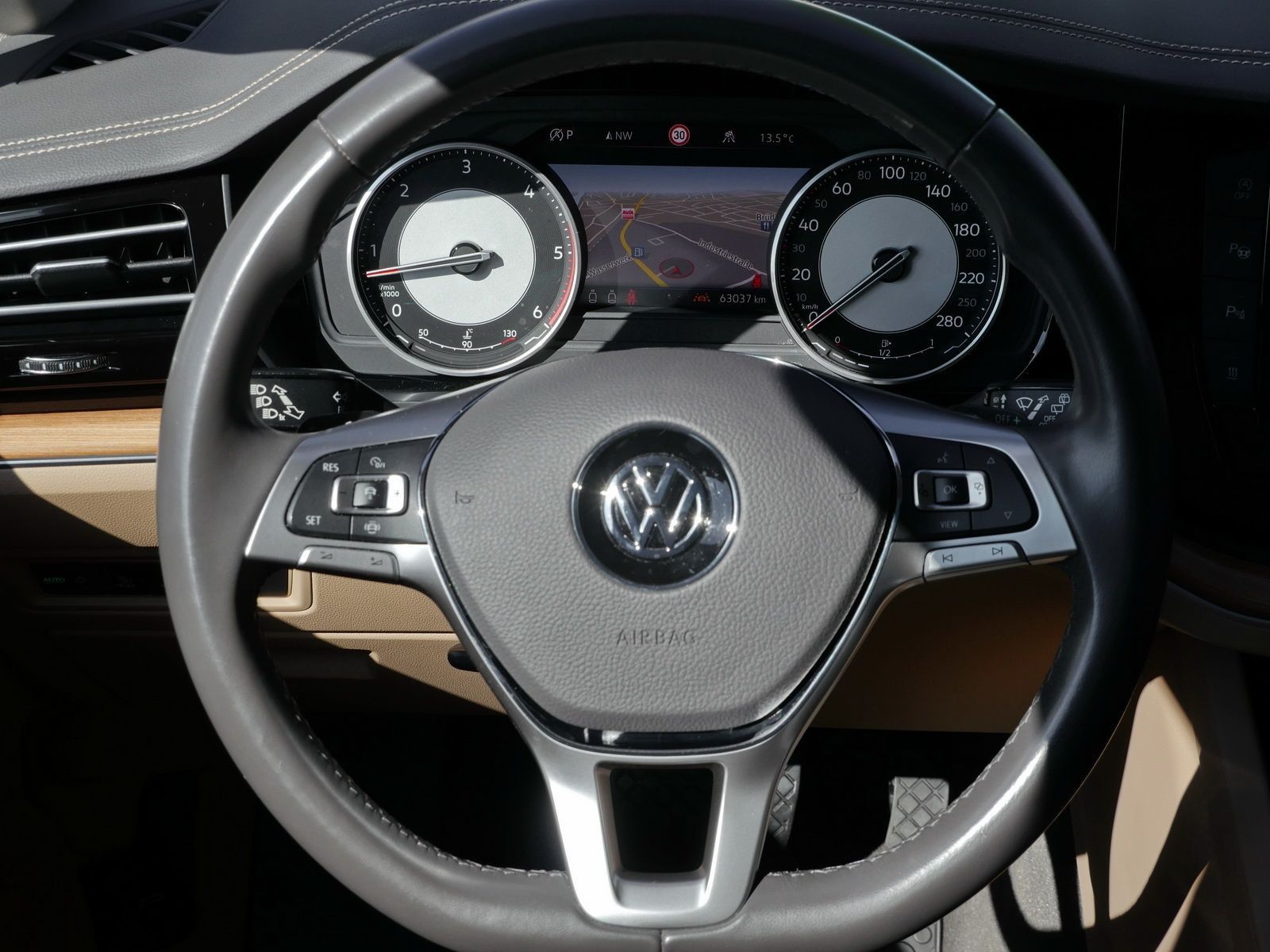Volkswagen Touareg - Bild 9