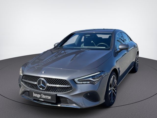 MERCEDES-BENZ CLA 180 PROGRESSIVE+RÜCKFKAM+LENKRHZ+LED