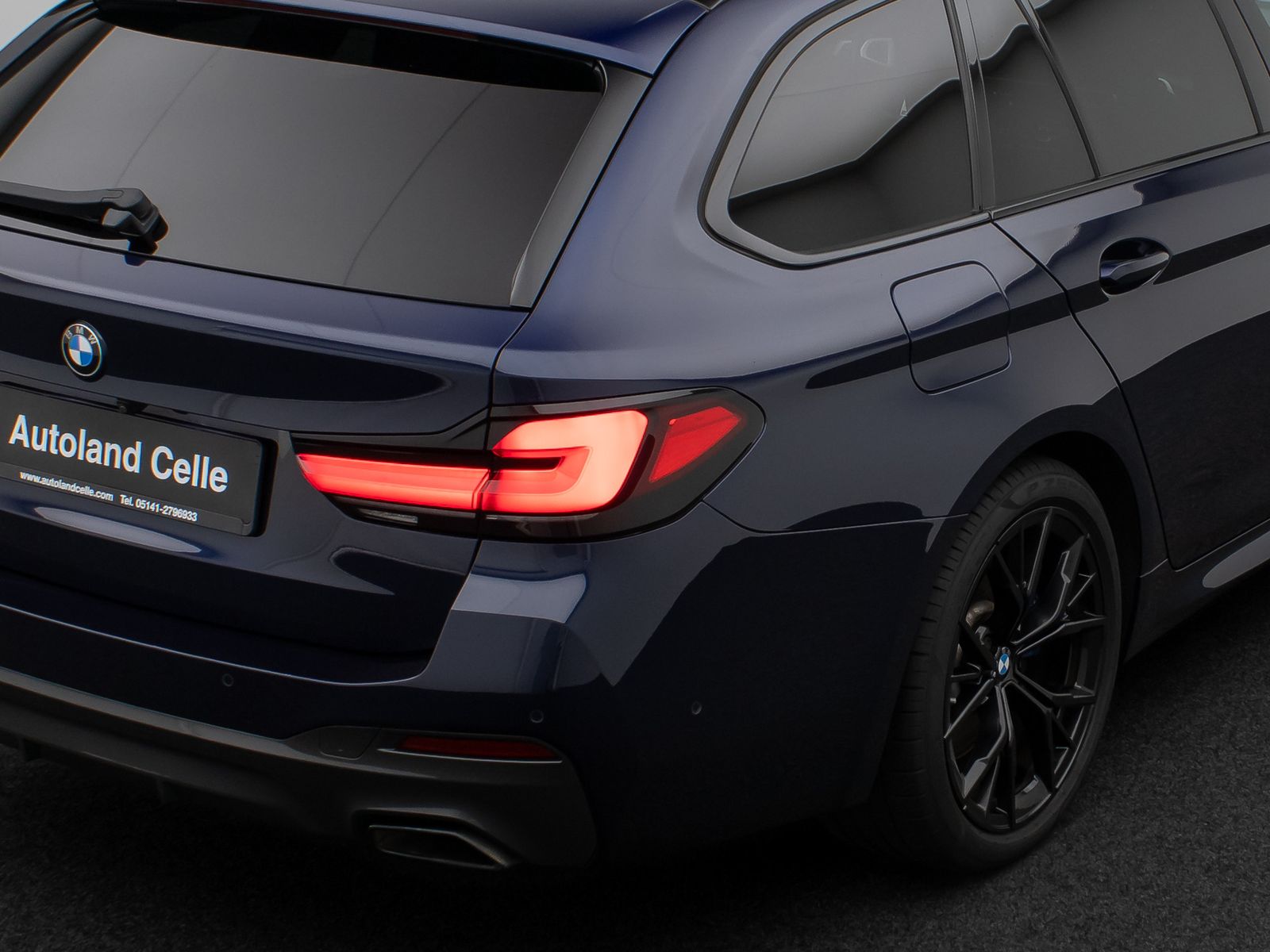 Fahrzeugabbildung BMW 520d xD M Sport FondEnt DAB Kamera Laser H/K 19"