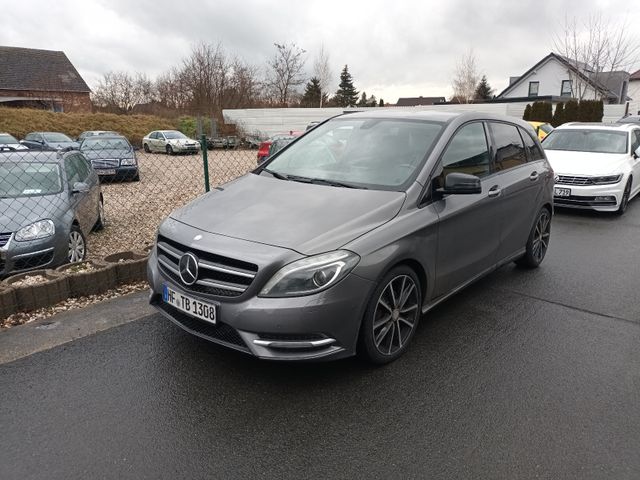 Mercedes-Benz B 180 CDI, BiXenon, Leder, LED, Klima, Tüv Neu