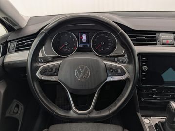 Volkswagen Passat Variant - 8