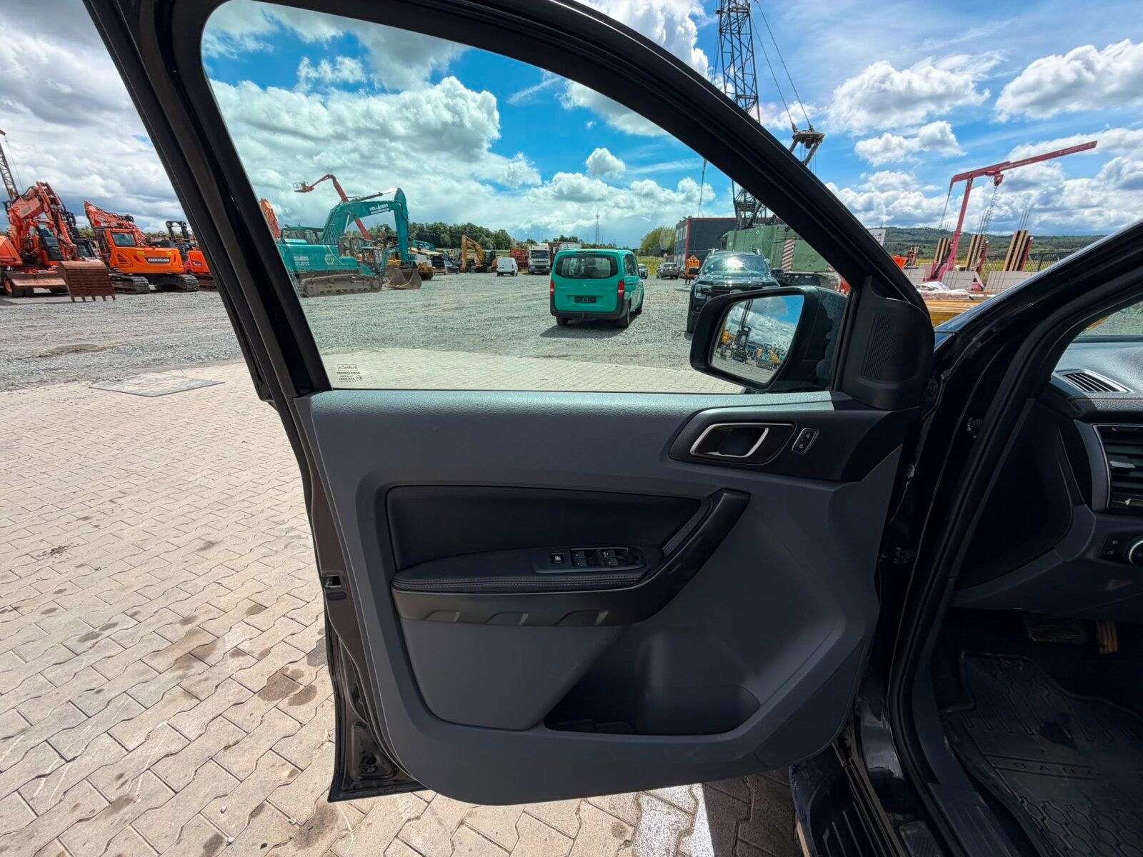 Fahrzeugabbildung Ford Wildtrak / 4x4 / 3.2l 5 Cyl Diesel
