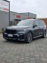 BMW X7 M50i BMW SELECTION Garantie / 6 Sitzer/ 530PS - graue BMW X7 M50