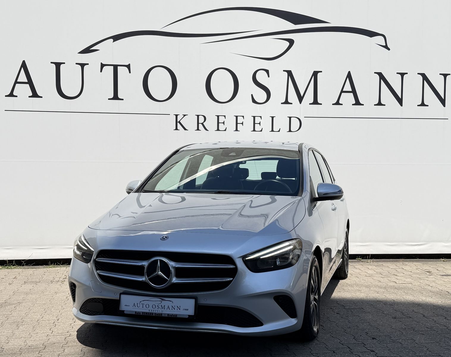 MERCEDES-BENZ B 180 d 7G-DCT Style / NAVI / RFK / Allwetter