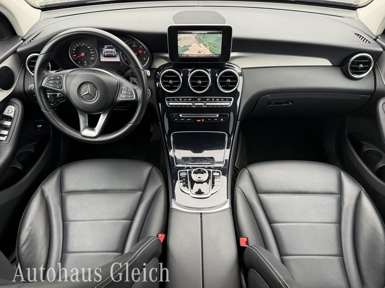 Fahrzeugabbildung Mercedes-Benz GLC 250 d Exclusive 4Matic Navi/KEYLESS-Go-Paket