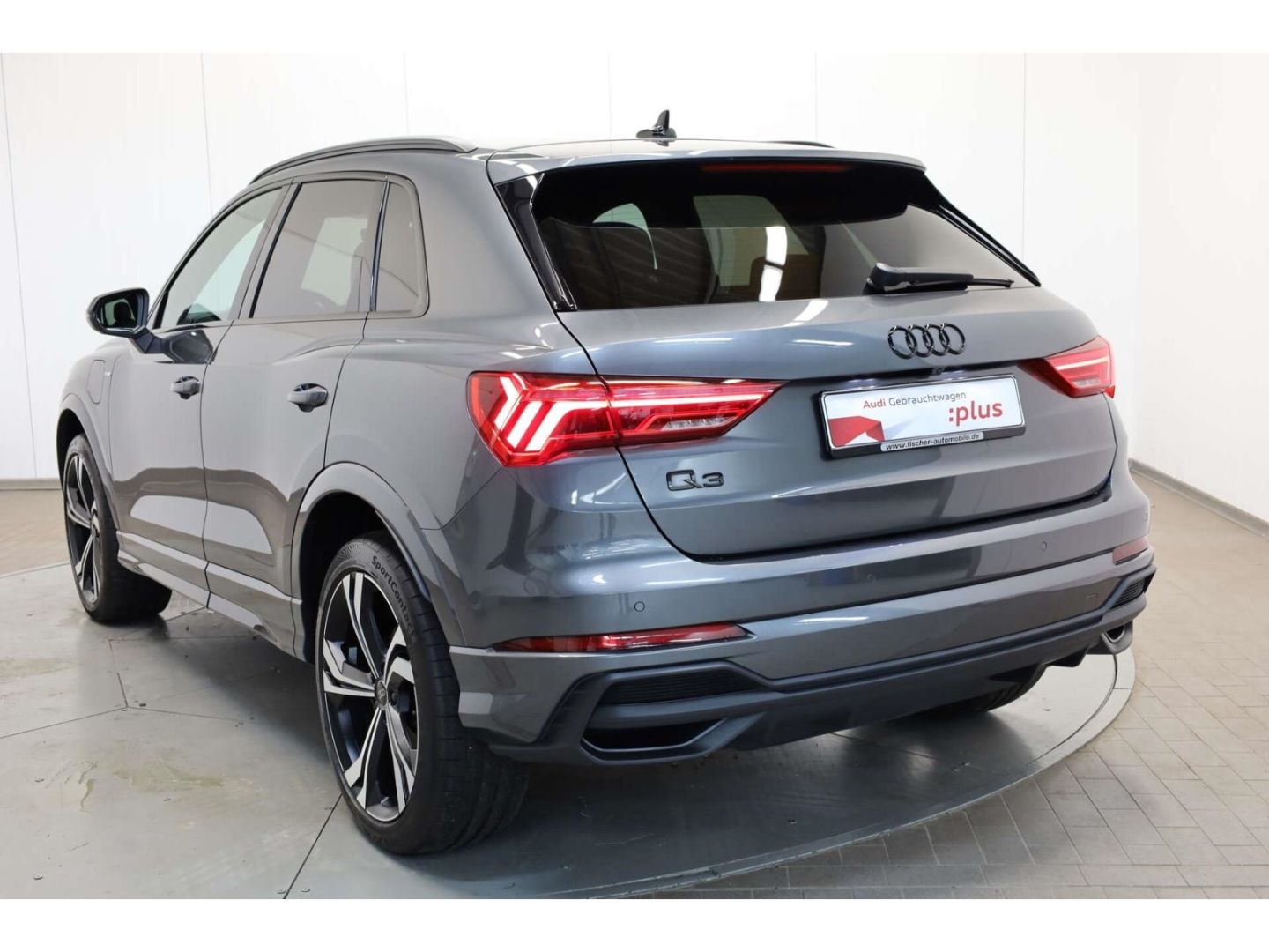 Audi Q3 45 TFSI e S line AHK/Pano/Matrix/NAV/Sonos foto 4