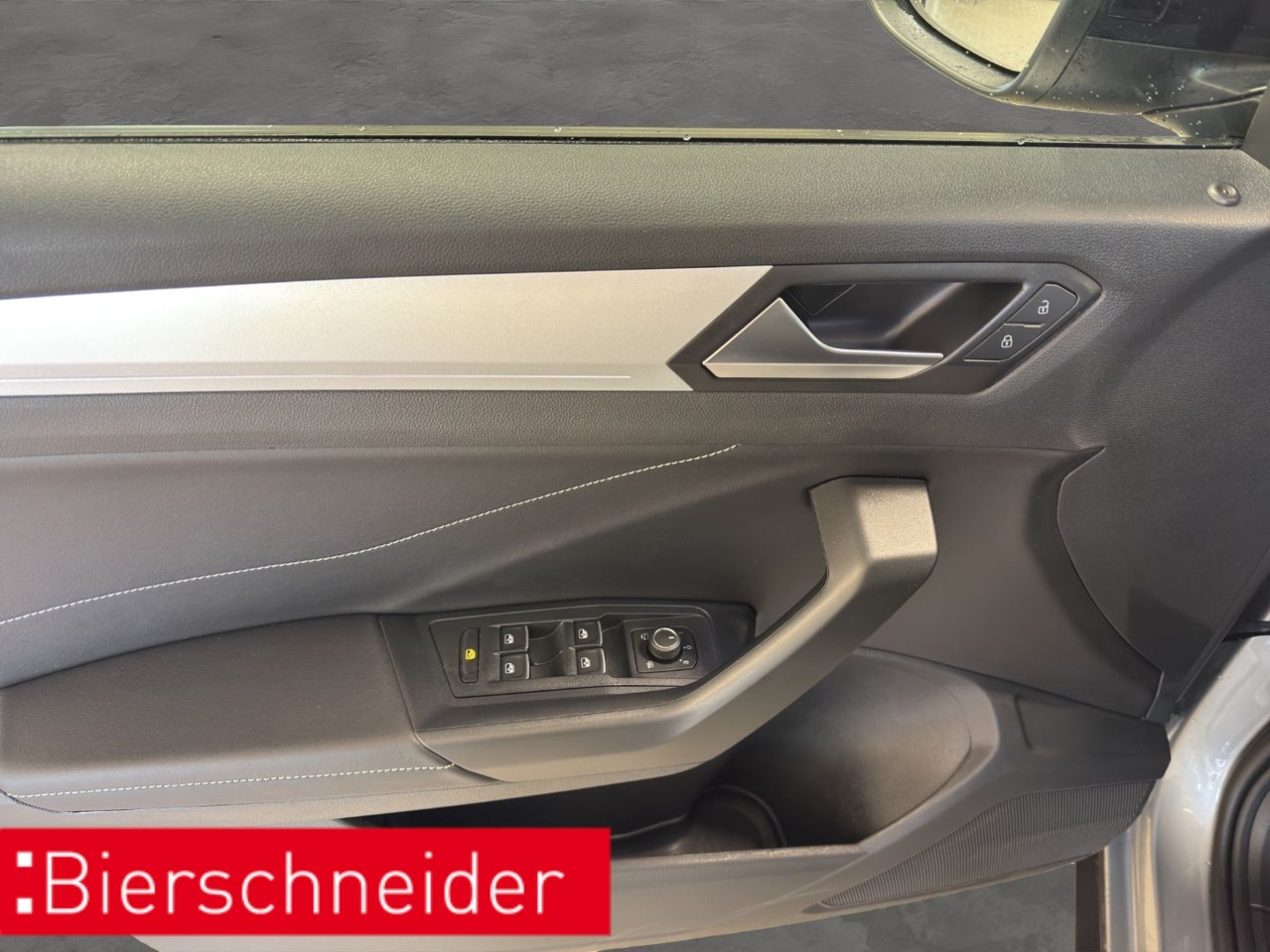 Volkswagen T-Roc - Bild 13