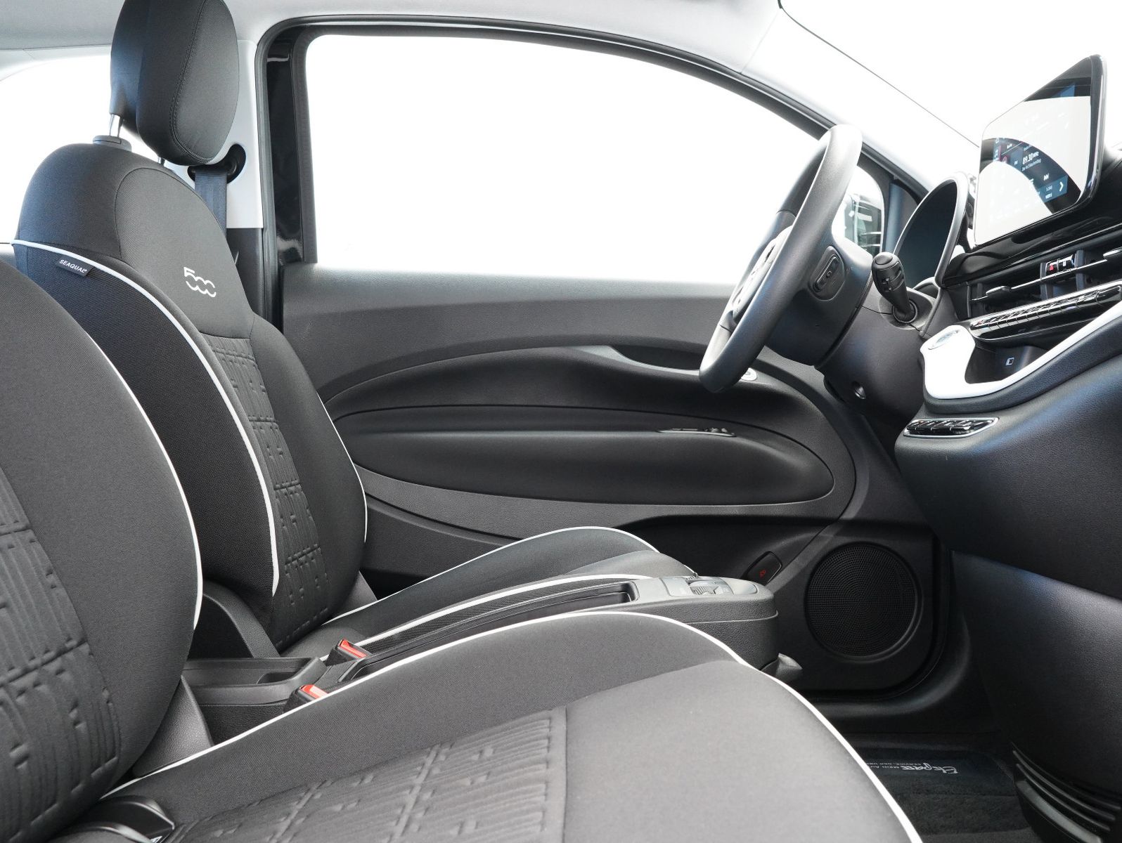 Fahrzeugabbildung Fiat 500e Action TEMPOMAT/DC-LADEN/SOH