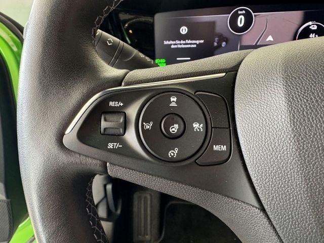 Mokka-e  Ultimate Elektro Rückfahrkamera Navi