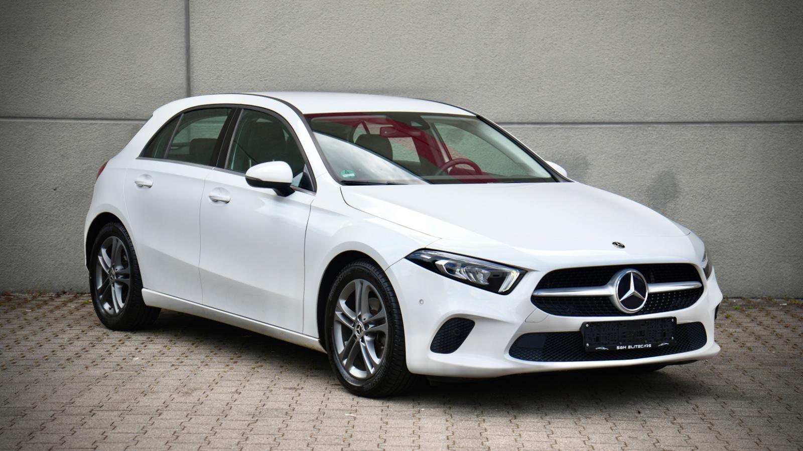 Mercedes-Benz A 180D AmbienteLicht/Kamera/Widescreen/LED