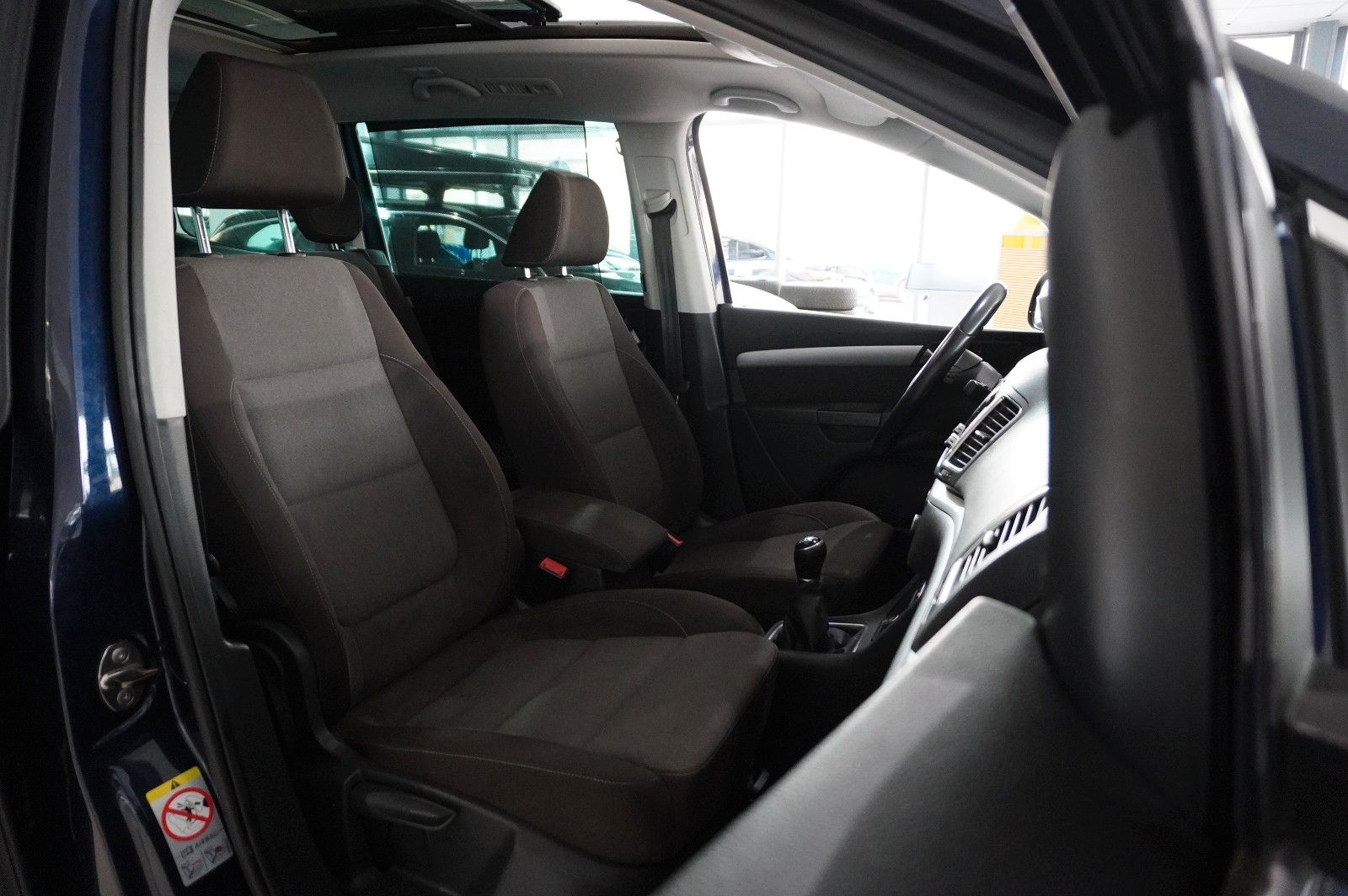 Fahrzeugabbildung Volkswagen Sharan 1.4 TSI STYLE 7-SITZE NAVI/PANO./SPORT/SH