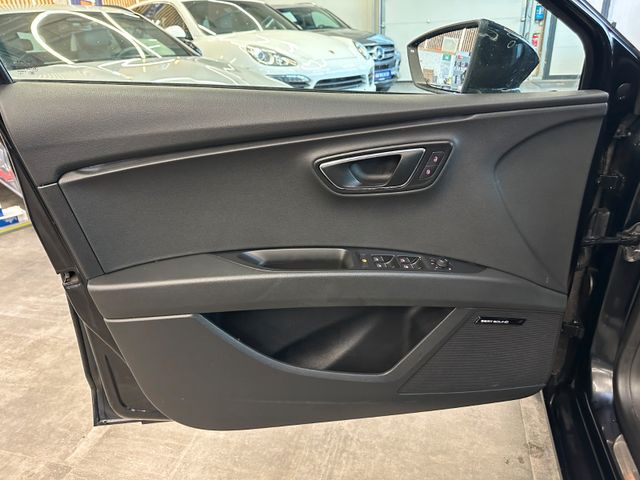 MYAUTOCENTER – Gebraucht- und Jahreswagen mit Werkstattservice in Pfaffenhofen Seat Leon ST FR *LED*Alcantara*NAVI*