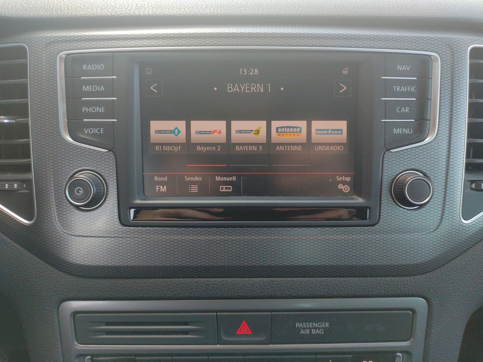 Fahrzeugabbildung Volkswagen Golf Sportsvan VII Lounge ! Navi ! PDC ! SHZ !