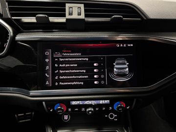 Audi Q3 Sportback 40 TFSI quattro S line 20 Zoll AHK