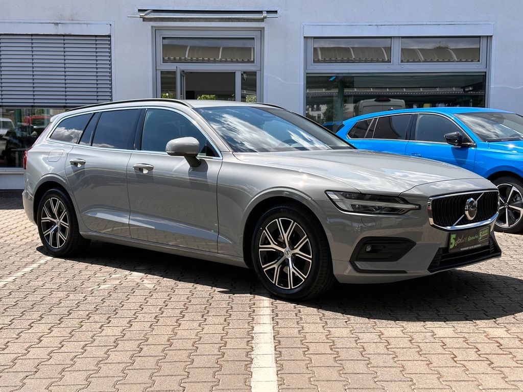 Volvo V60 Kombi B3 Core *ACC*beh.Lenk*Sitzh.v/h*