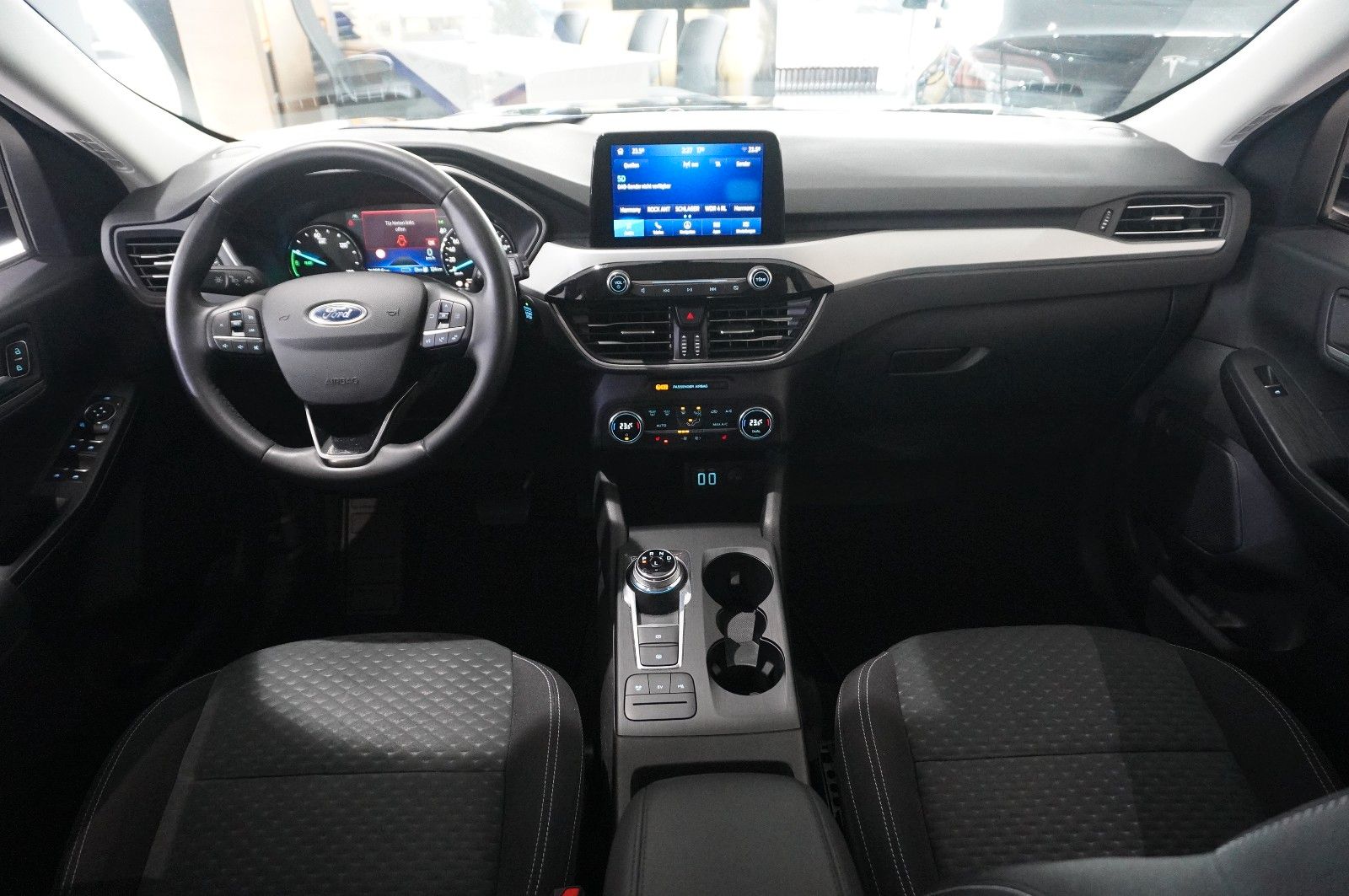 Fahrzeugabbildung Ford Kuga 2.5 HYBRID COOL & CON. NAVI/LED/SPORT/DAB+
