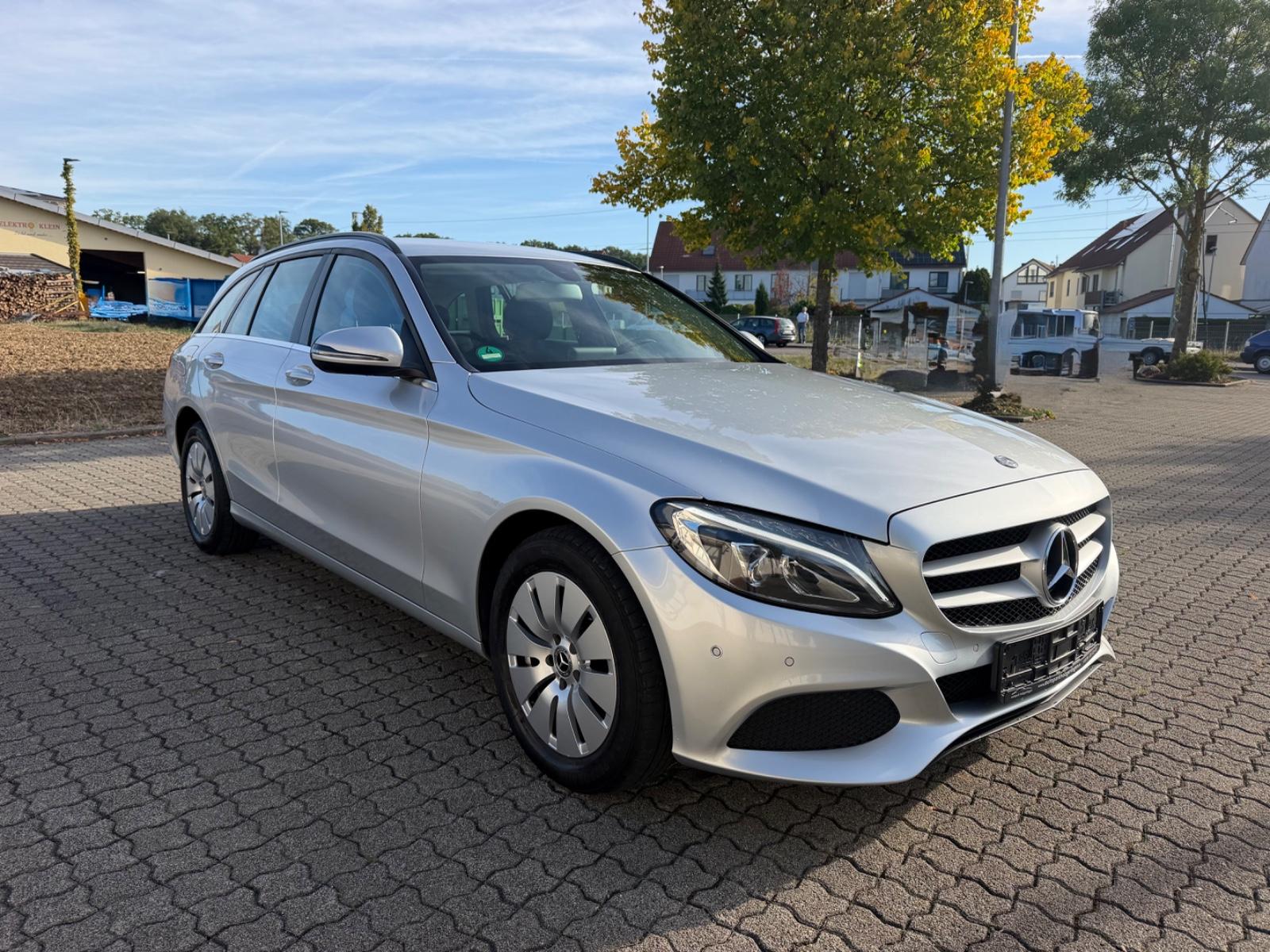Mercedes-Benz C 200d T-Modell*9G-Tronic Plus*NAVI*LED*