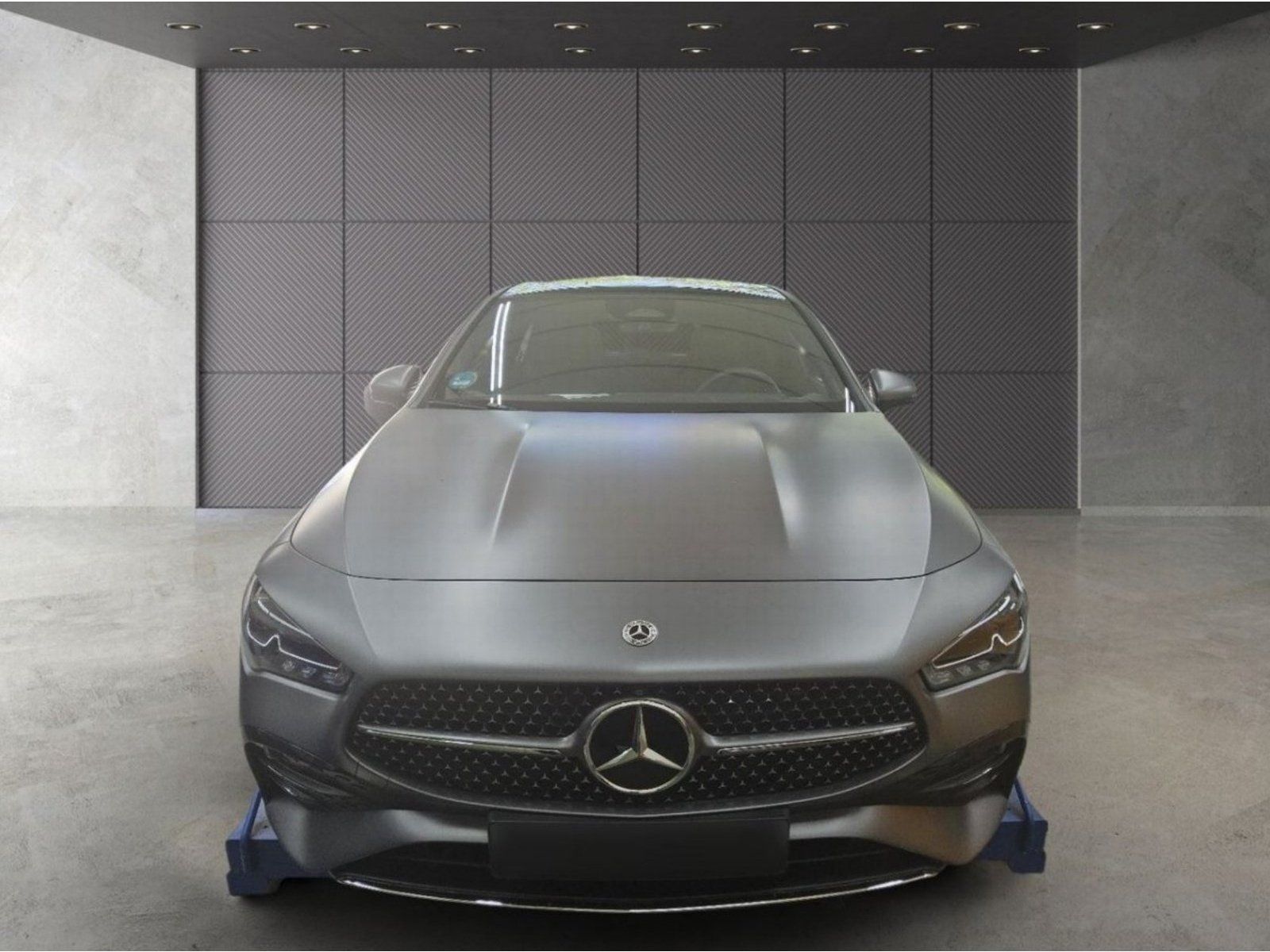 Fahrzeugabbildung Mercedes-Benz CLA 200d SB AMG Prem+ DISTRO Pano AHK Memo MAGNO