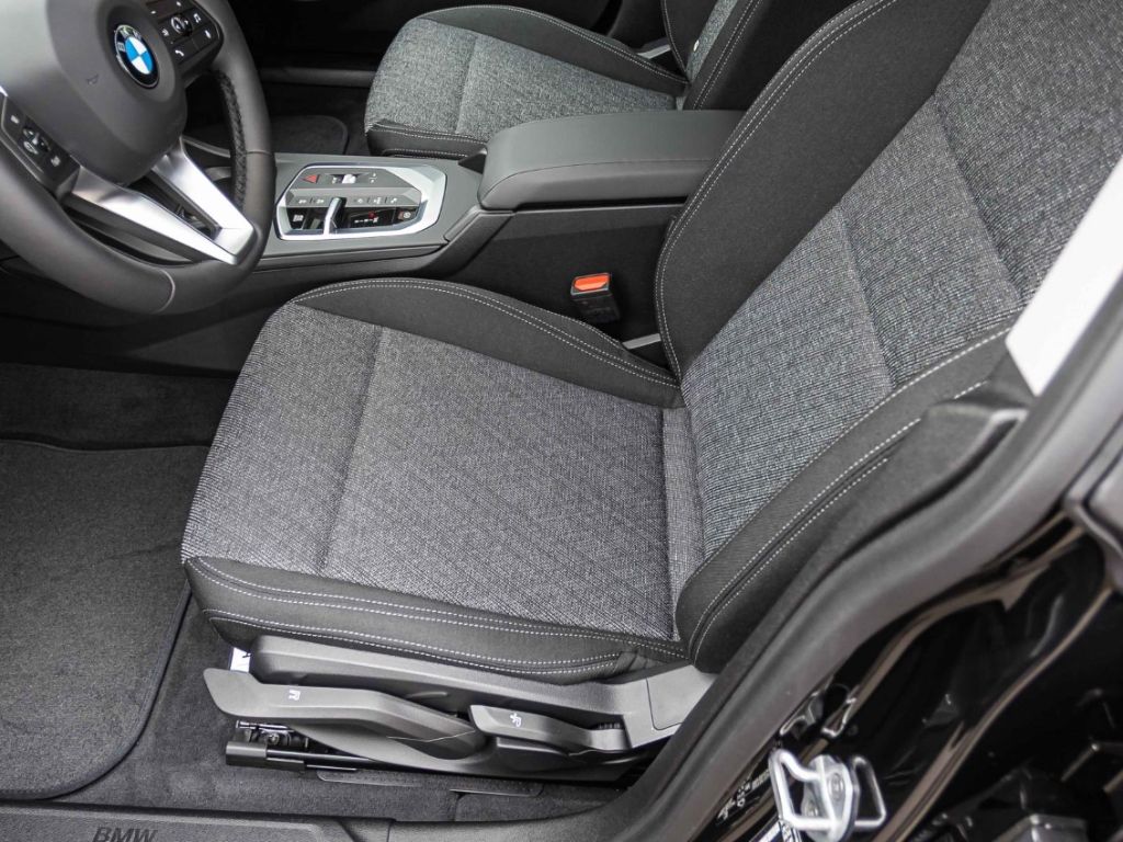 BMW 216 - Bild 8