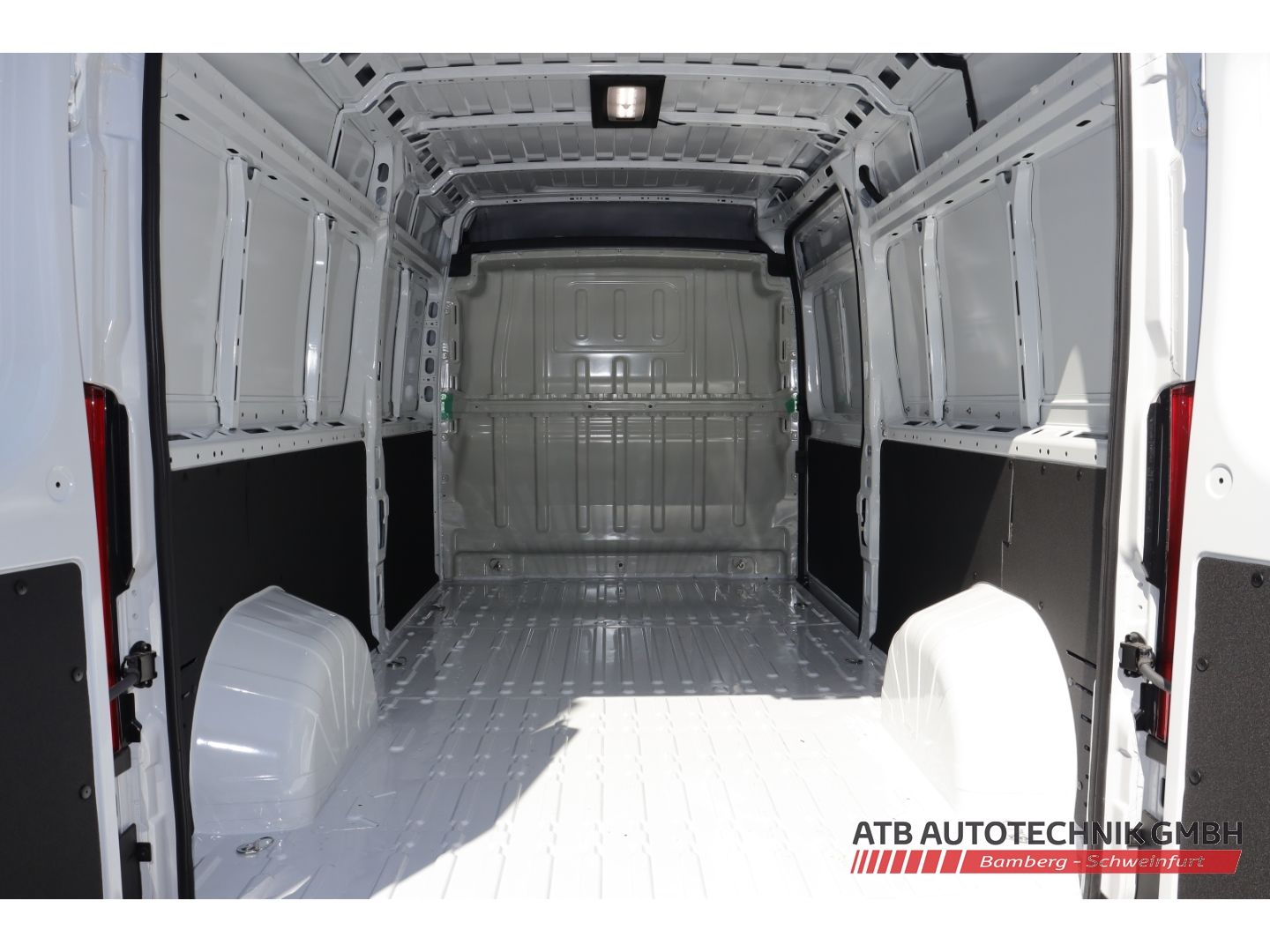 Fahrzeugabbildung Fiat Ducato Serie 2 MY26 KaWa L3H2 3,5T Diesel 140 AT