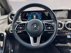 Fahrzeugabbildung Mercedes-Benz A 180d 7G-DCT LED NAVIGATION PDC TEMPOMAT