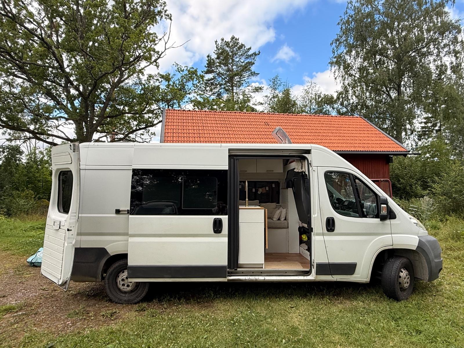 Peugeot Boxer - professionell ausgebauter Camper