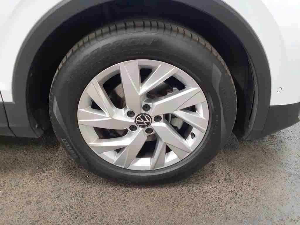 Volkswagen Tiguan Elegance 1.5 TSI AHK*Tempo*PDC*RFK*Klima
